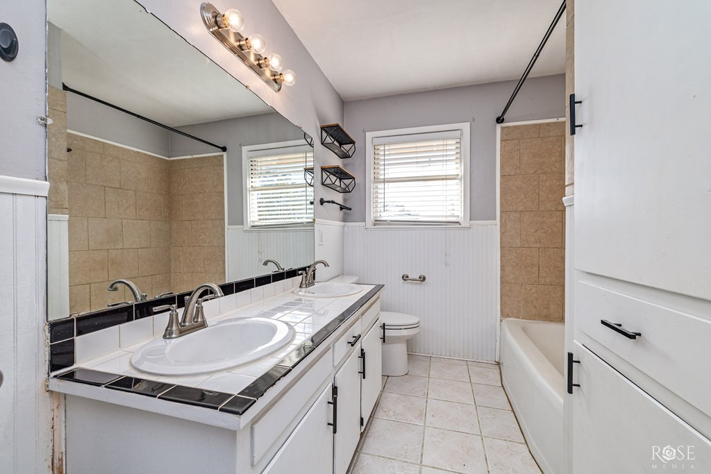 2549 Baylor Avenue Property Photo 12