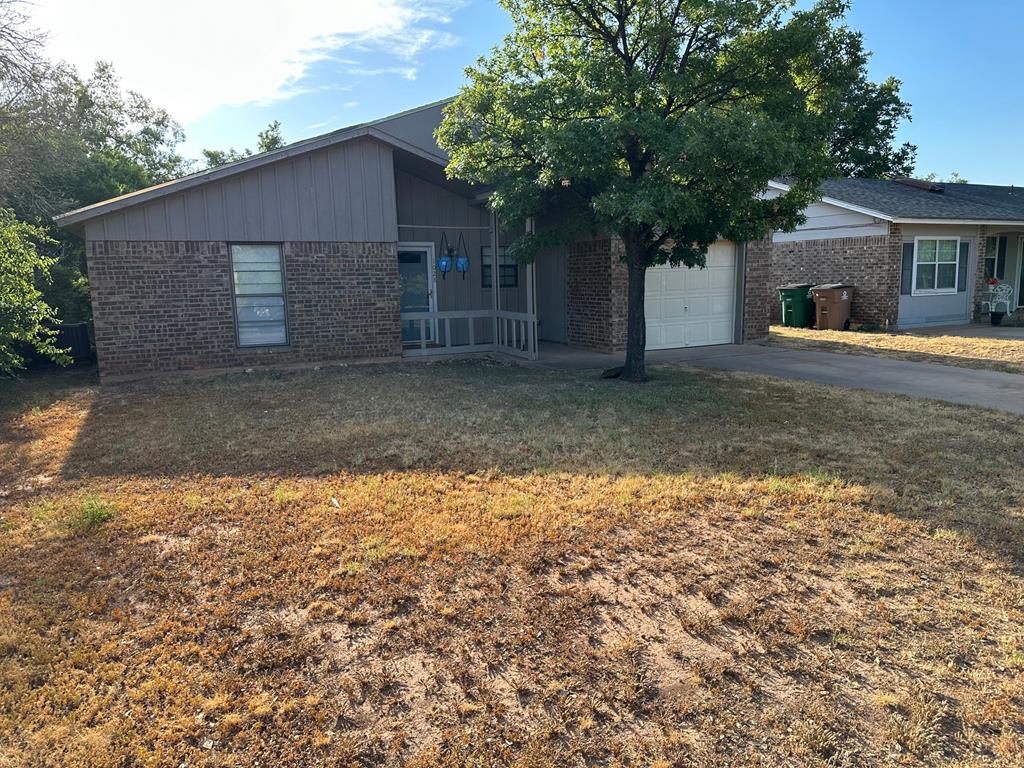 1028 Woodruff St Property Photo 1