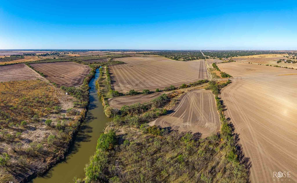 000 E Hwy 87 Property Photo 2