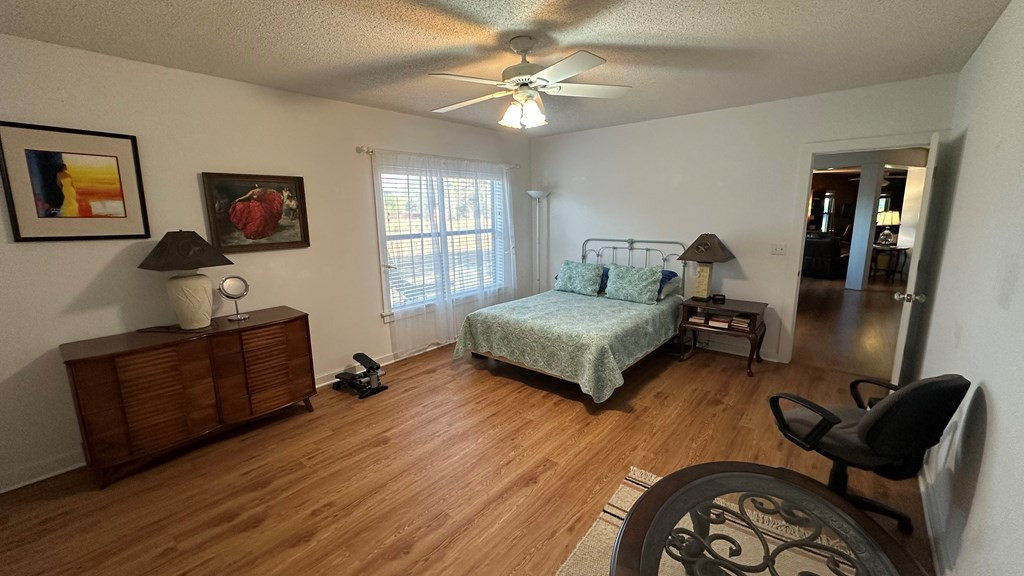 102 Carson Street Property Photo 8