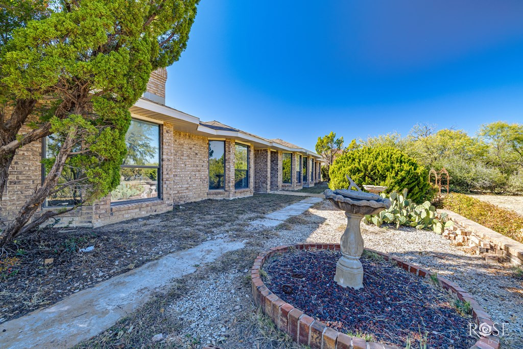 165 Edinburgh Road Property Photo 4
