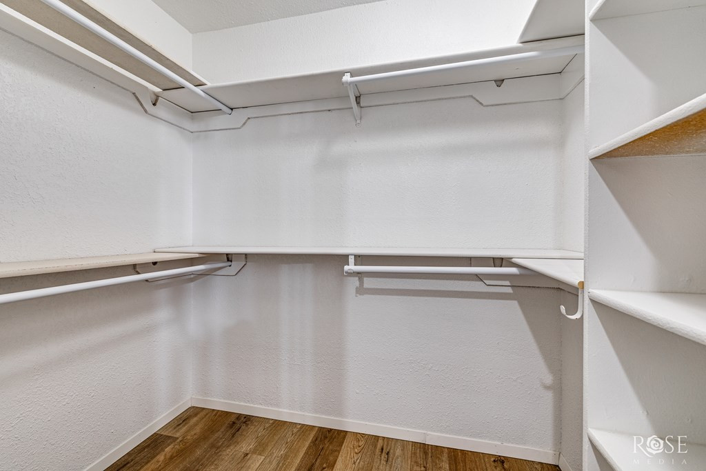 165 Edinburgh Road Property Photo 21