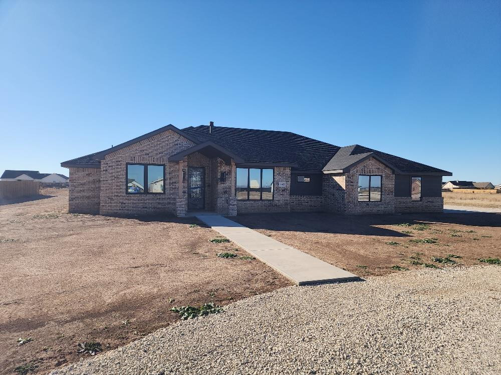 8463 Lance Road Property Photo 2