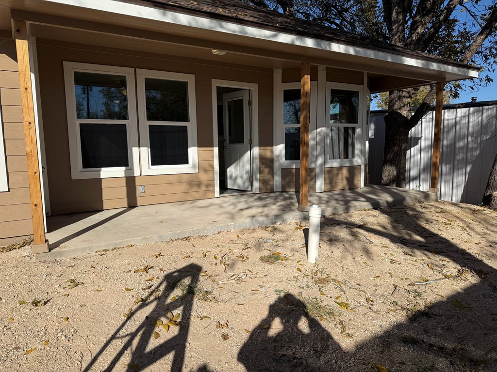 825 Velma Street Property Photo 11