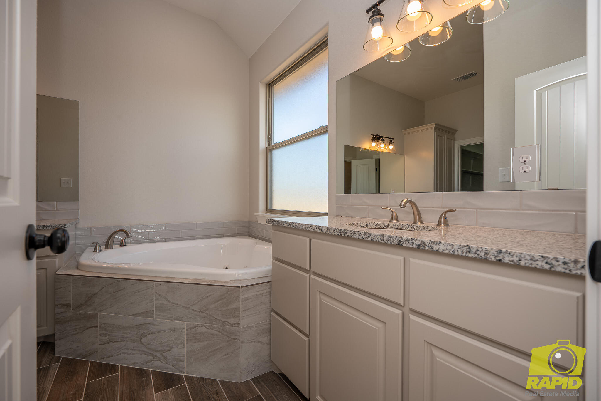 9574 Grey Wolf Lane Property Photo 10