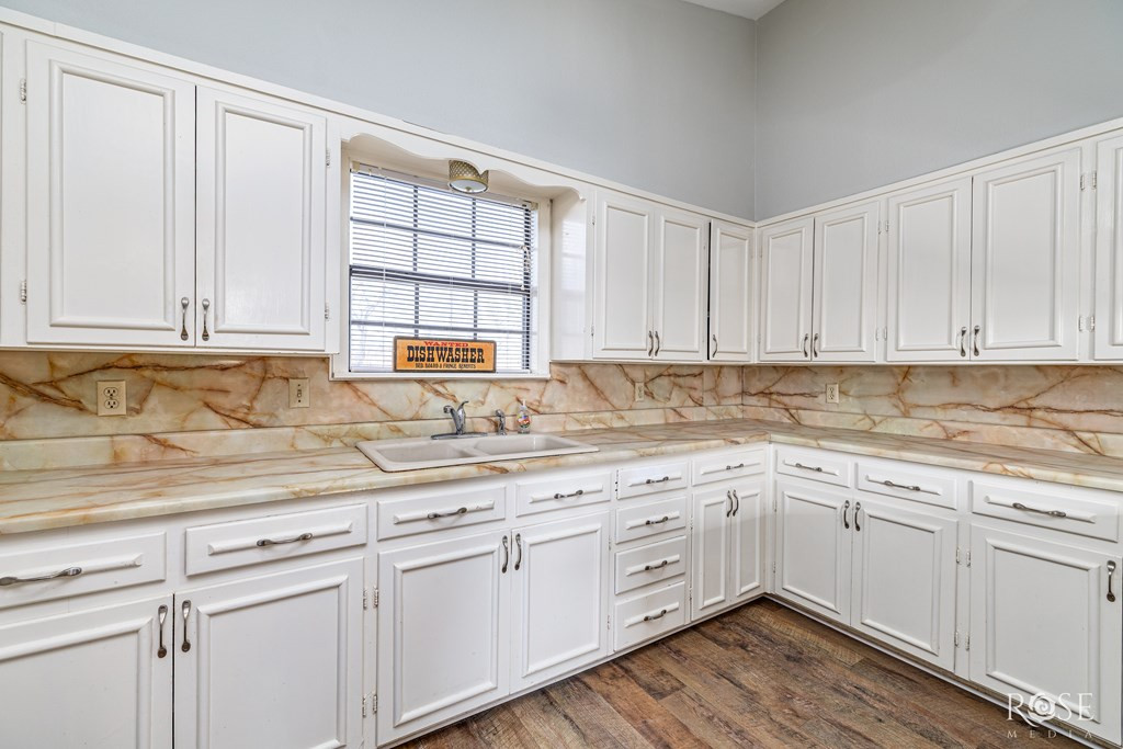 200 Neva Road Property Photo 16