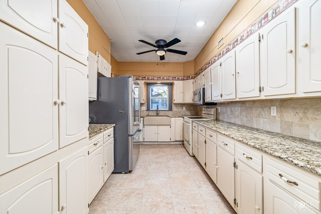 5 N Monroe Street Property Photo 14