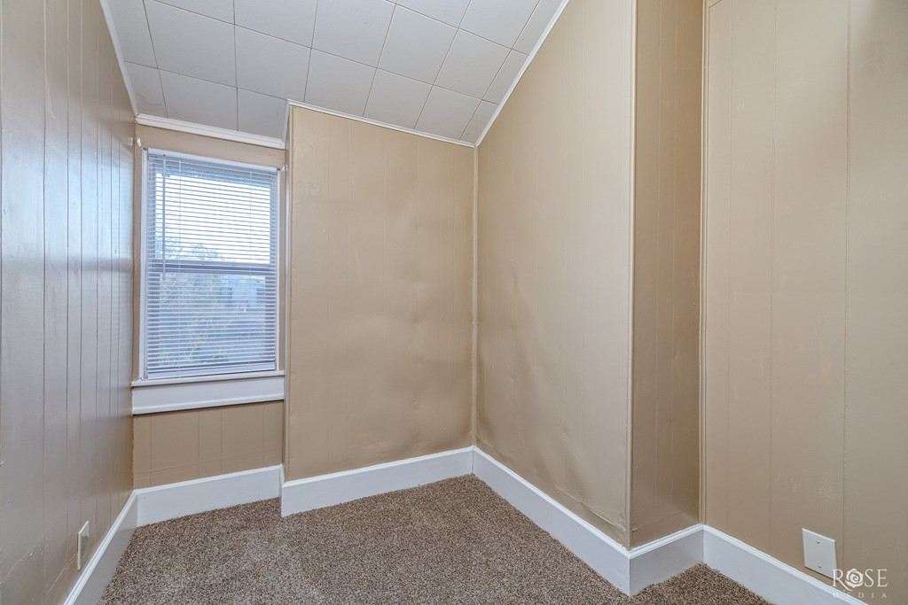 5 N Monroe Street Property Photo 26