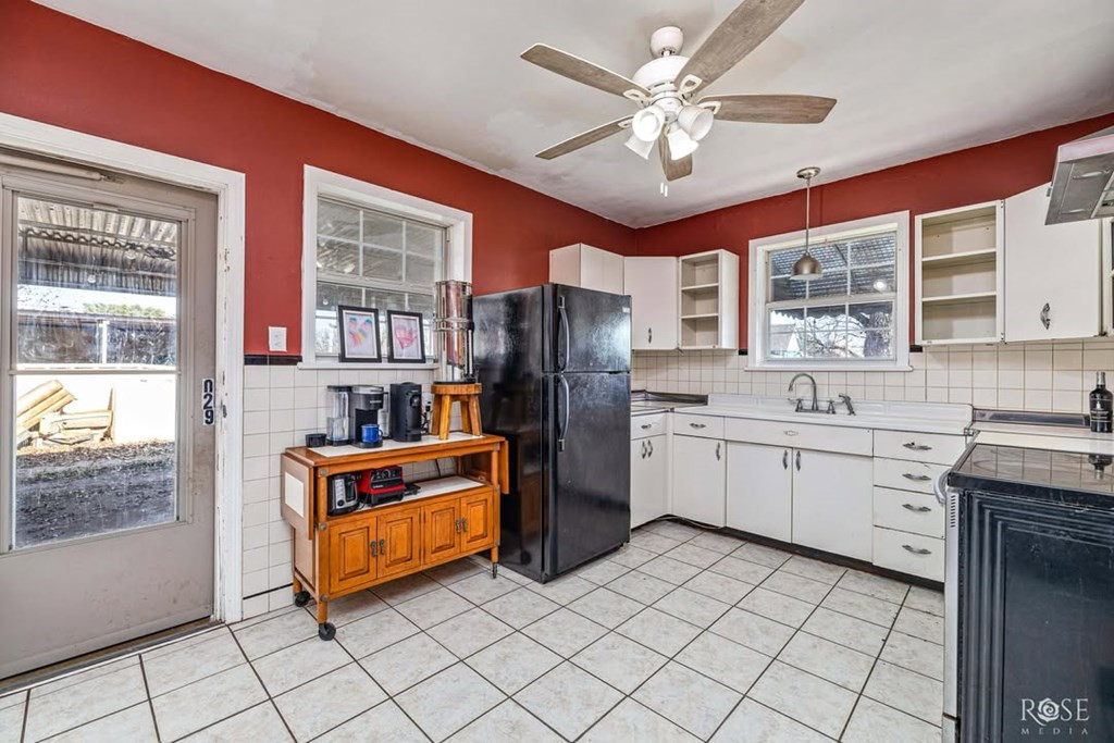 205 Broadway Street Property Photo 12