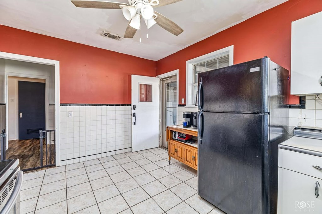 205 Broadway Street Property Photo 13