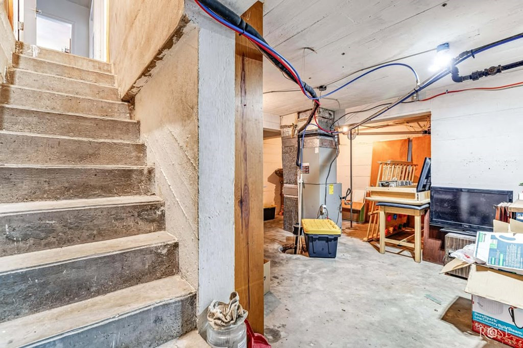 205 Broadway Street Property Photo 26