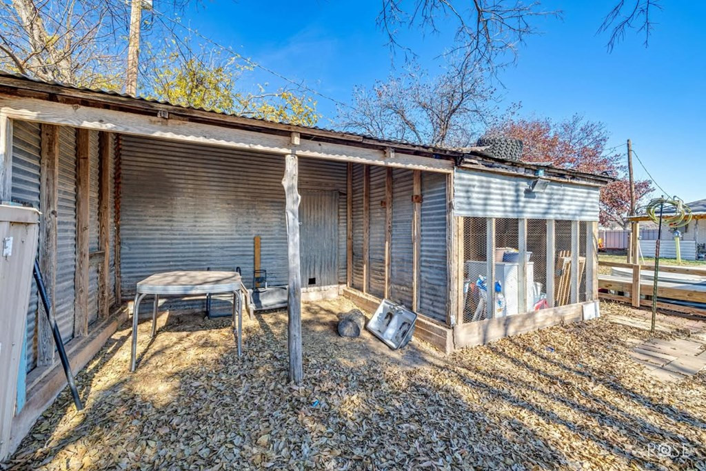 205 Broadway Street Property Photo 37