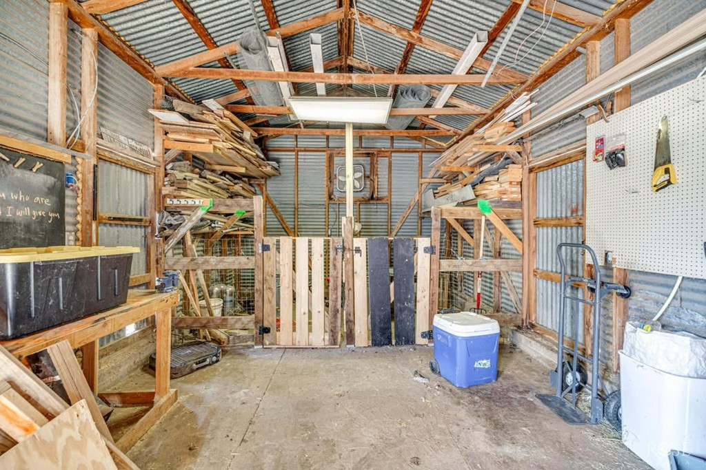 205 Broadway Street Property Photo 39