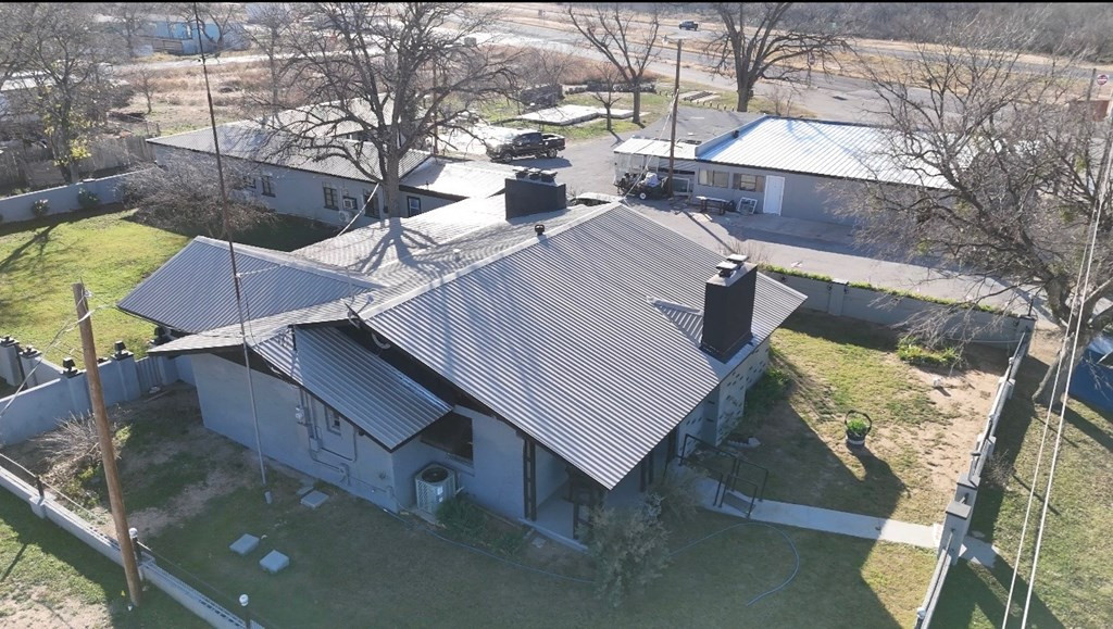 11550 Beaumont Avenue Property Photo 4