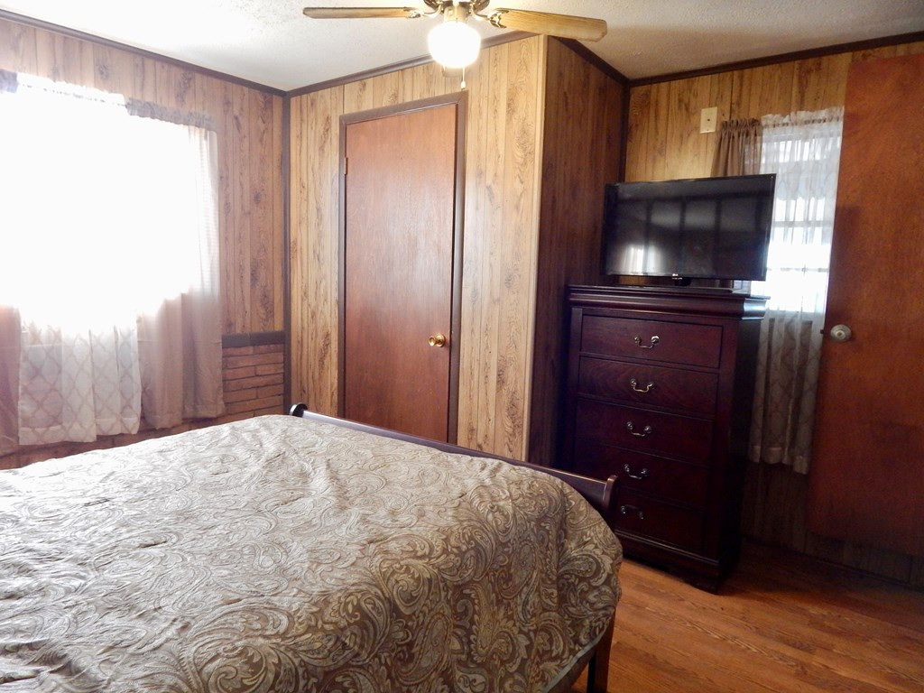 11550 Beaumont Avenue Property Photo 8