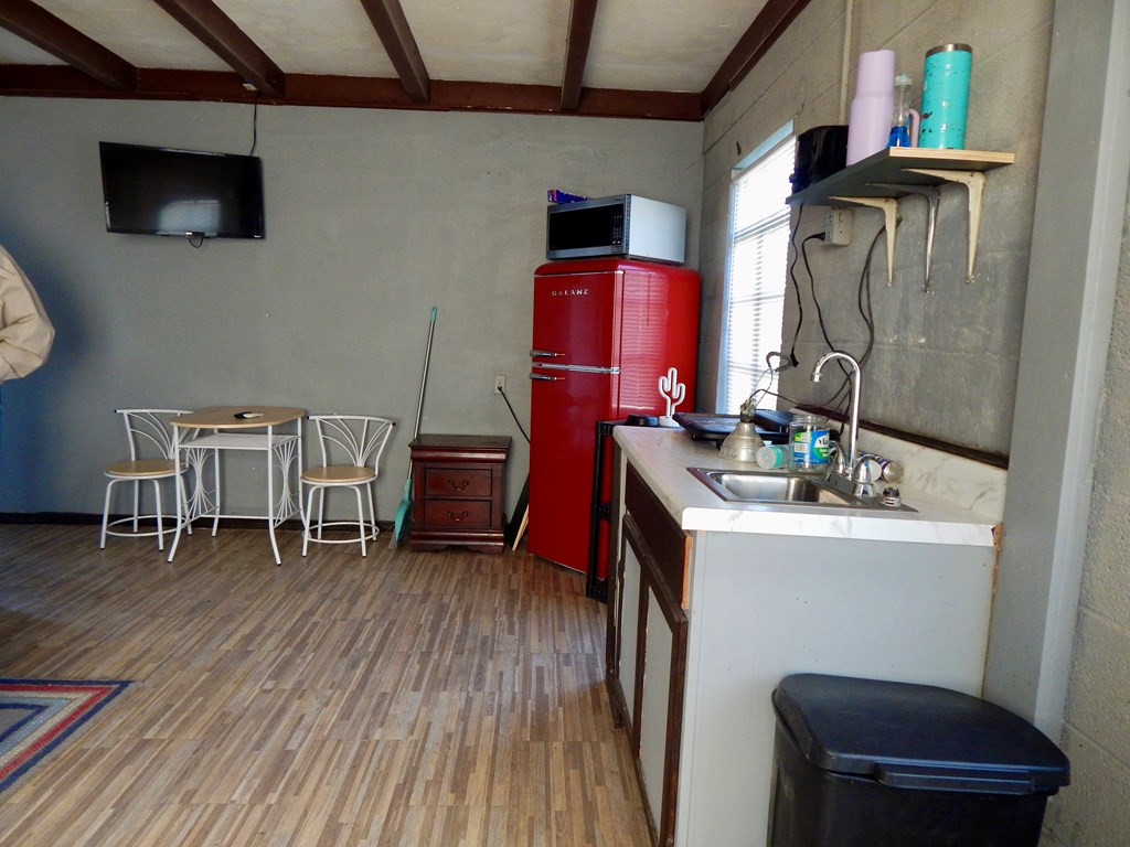 11550 Beaumont Avenue Property Photo 38