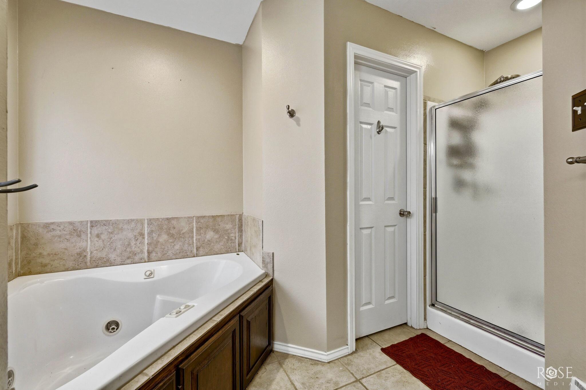 707 Durham Court Property Photo 18