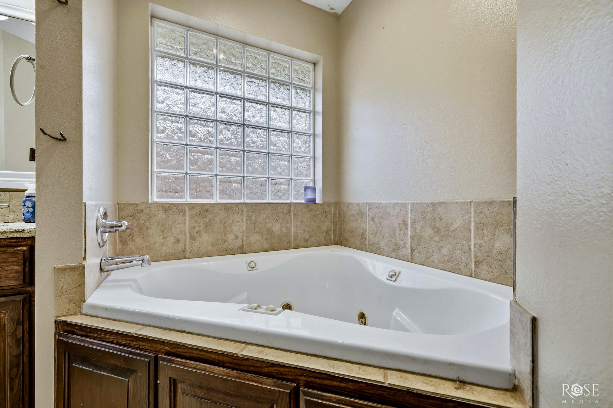 707 Durham Court Property Photo 19