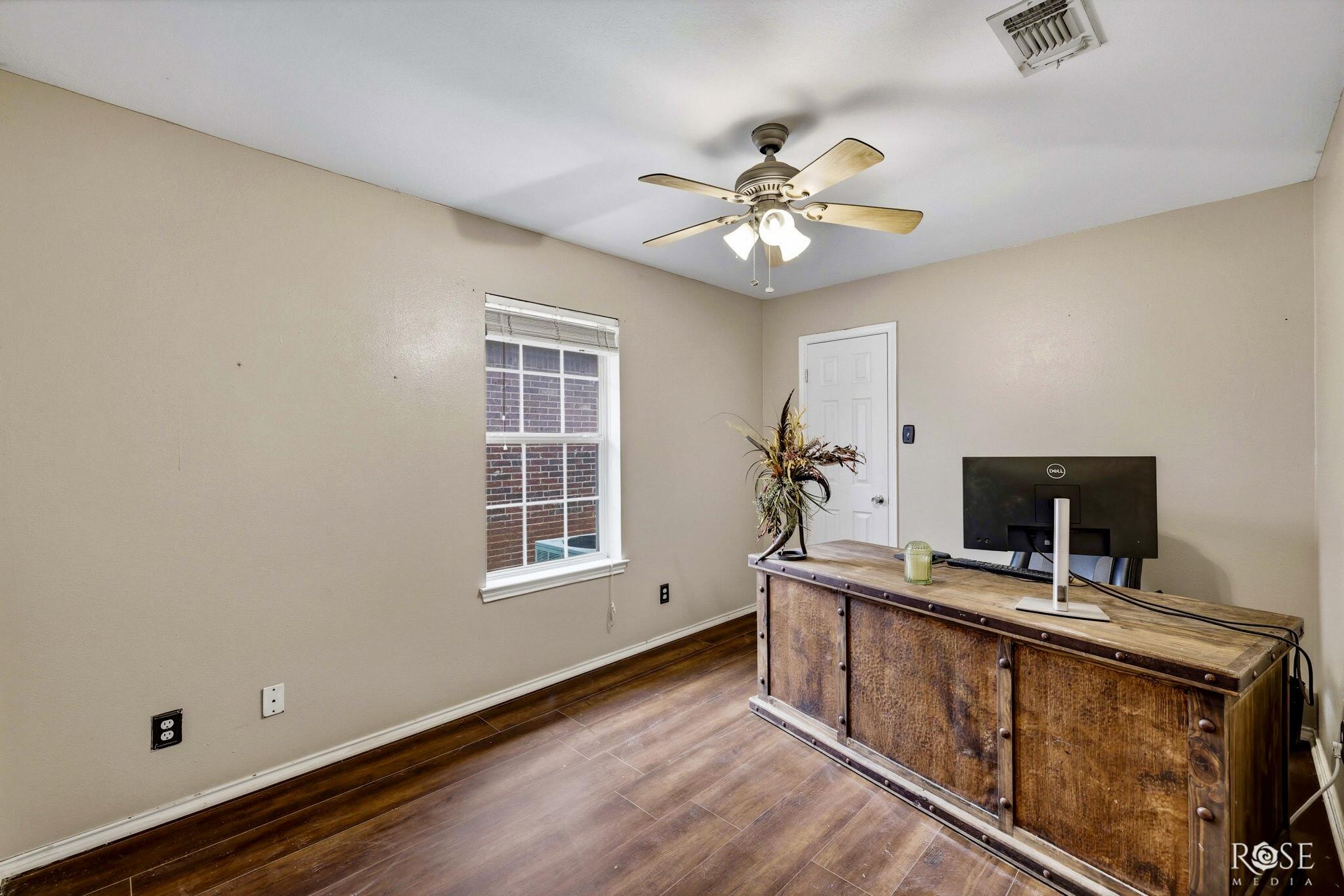 707 Durham Court Property Photo 22