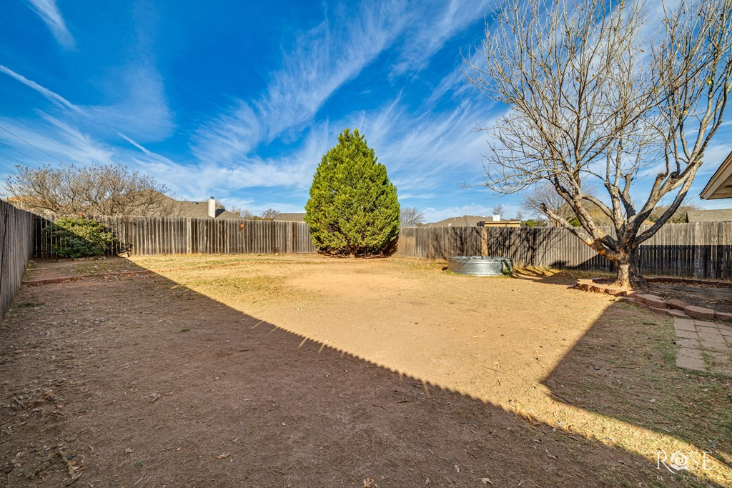 707 Durham Court Property Photo 25