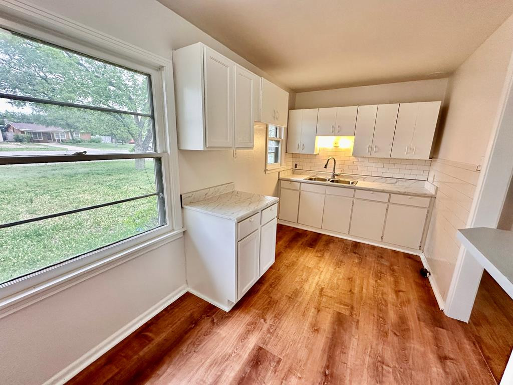 2319 W Beauregard Avenue Property Photo 7