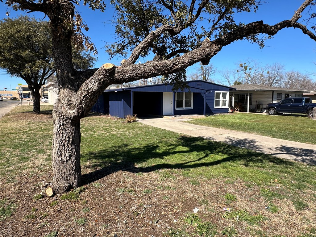 2540 W Harris Avenue Property Photo 3