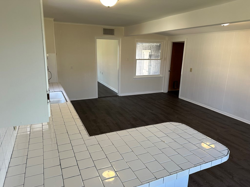 2540 W Harris Avenue Property Photo 15