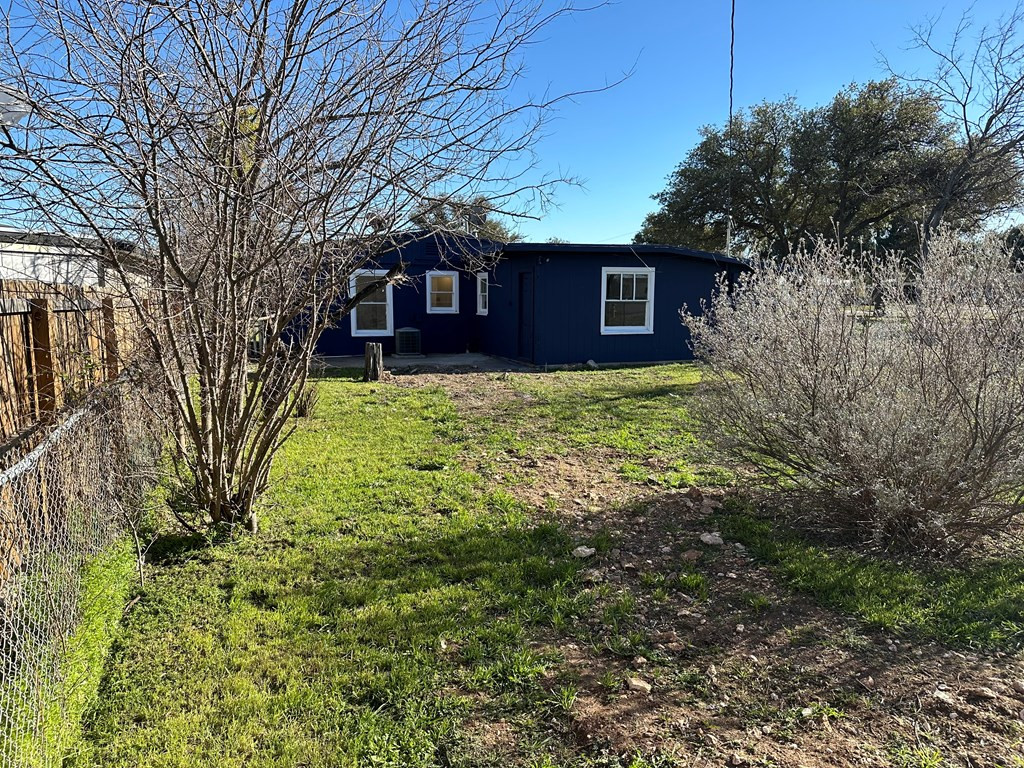 2540 W Harris Avenue Property Photo 18
