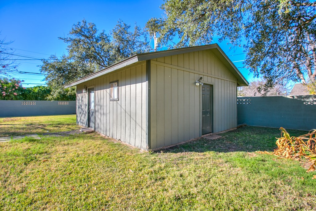2706 Jann Drive Property Photo 33