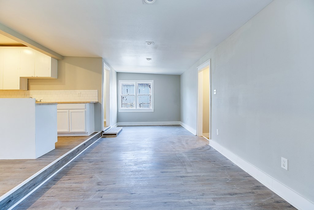 918 Koberlin Street Property Photo 10