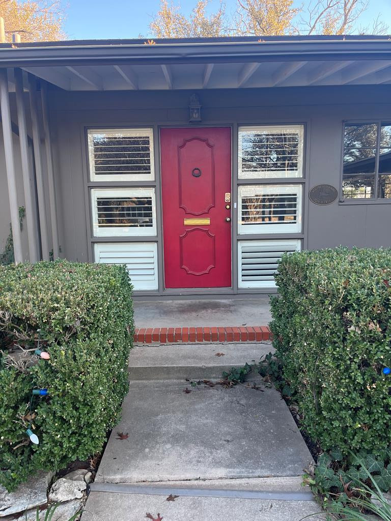 2539 Twohig Avenue Property Photo 3