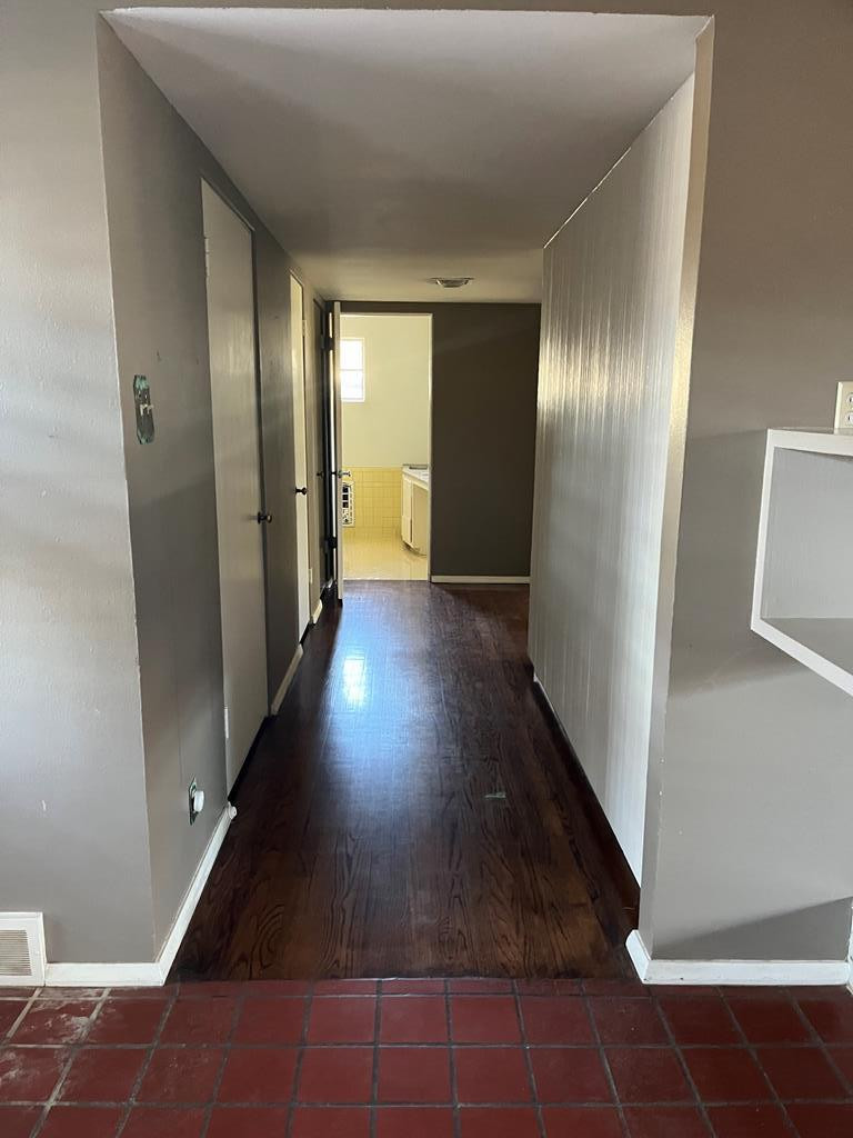 2539 Twohig Avenue Property Photo 9