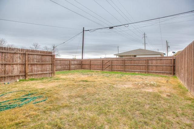 637 Jones Street Property Photo 25