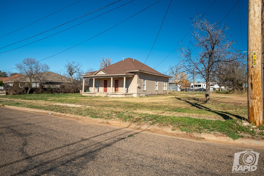 3207 Webster Avenue Property Photo 4