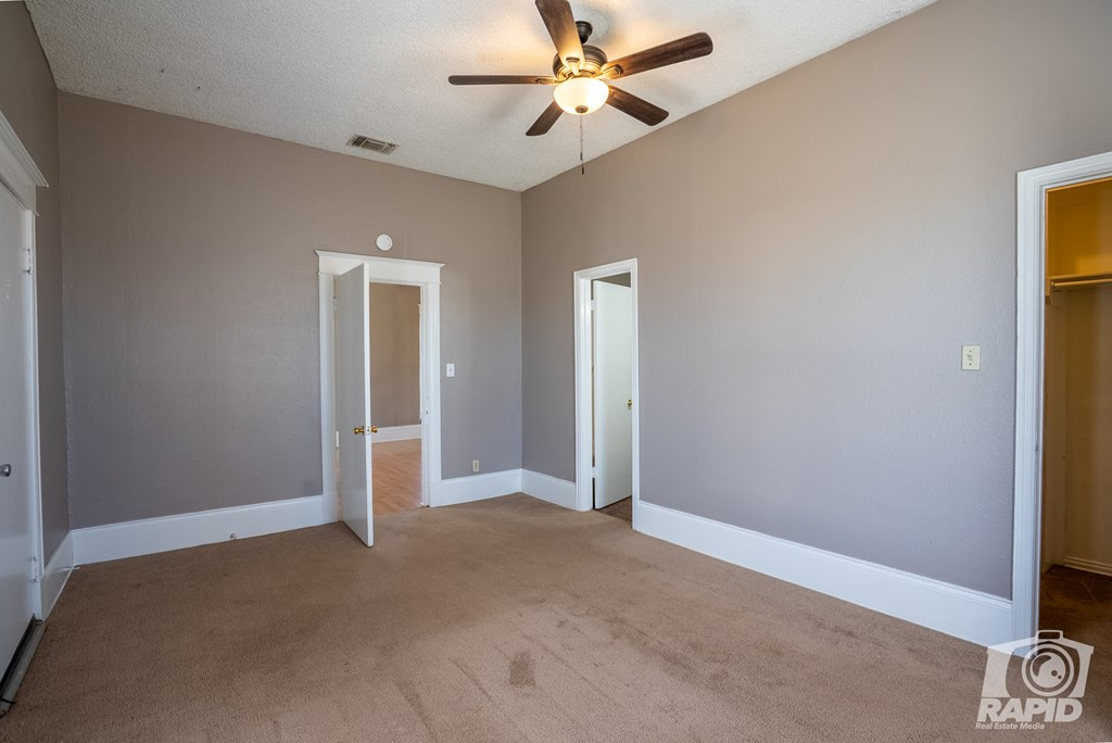 3207 Webster Avenue Property Photo 13