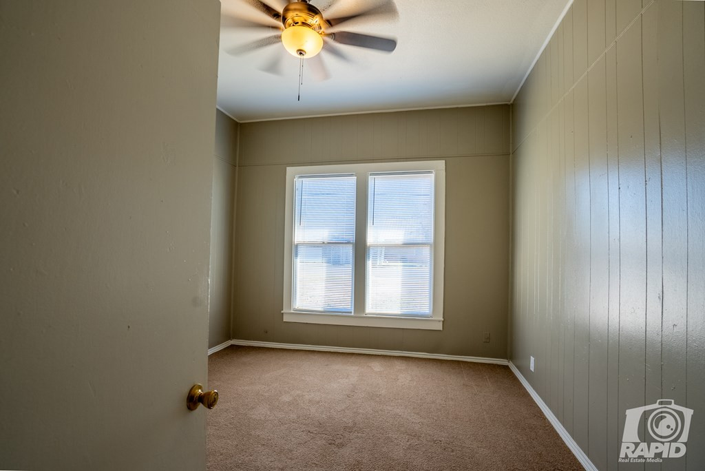 3207 Webster Avenue Property Photo 19