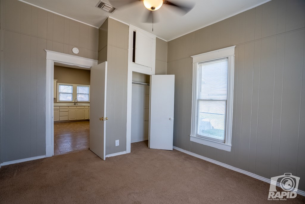 3207 Webster Avenue Property Photo 20