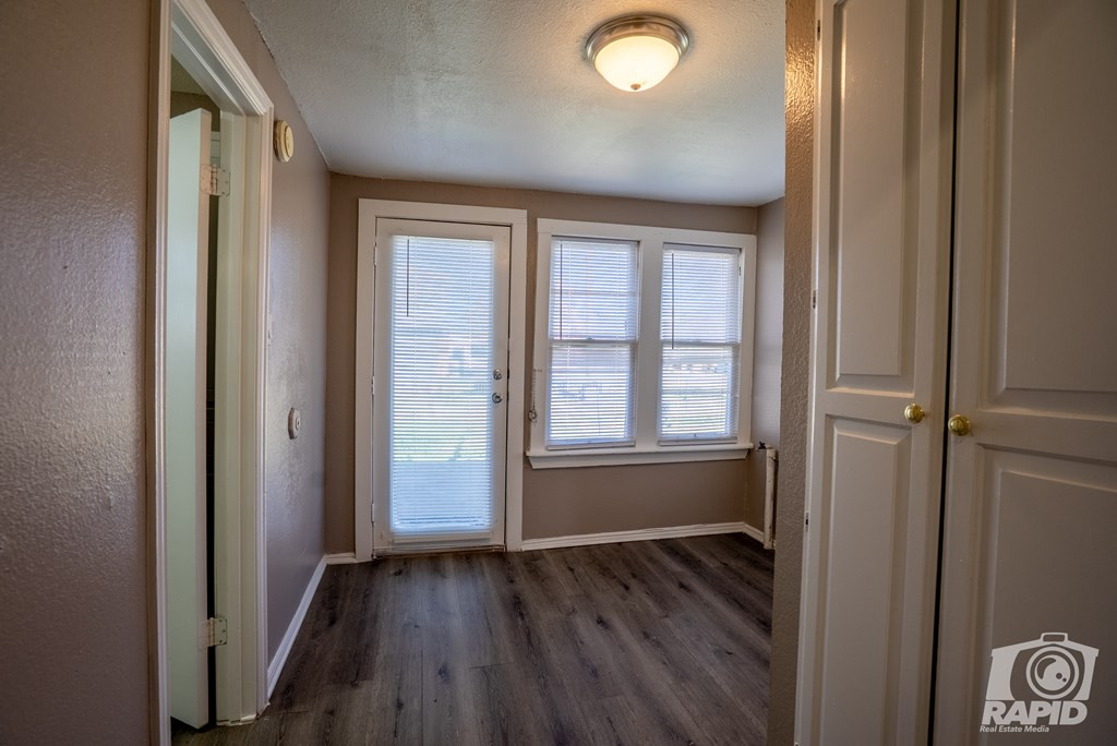 3207 Webster Avenue Property Photo 21