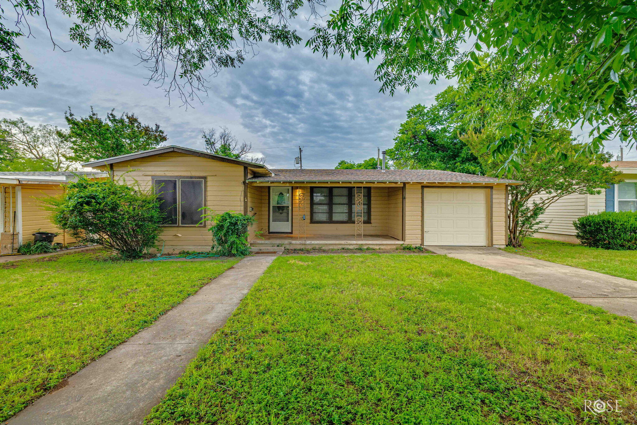 2707 Beauregard Avenue Property Photo 2