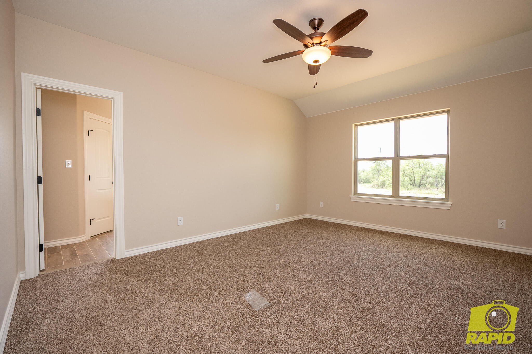 9711 Jaguar Trail Property Photo 9