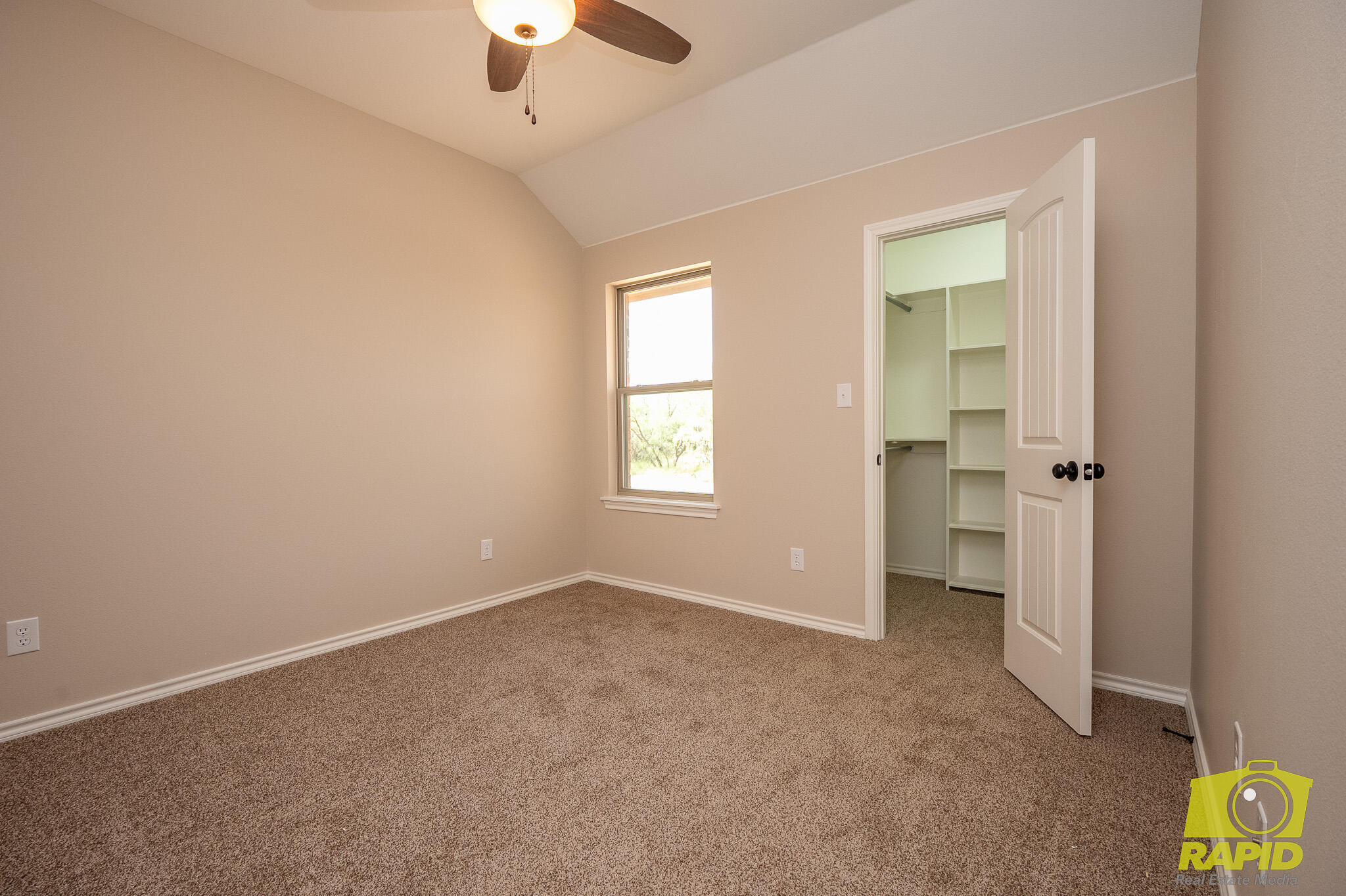 9711 Jaguar Trail Property Photo 14