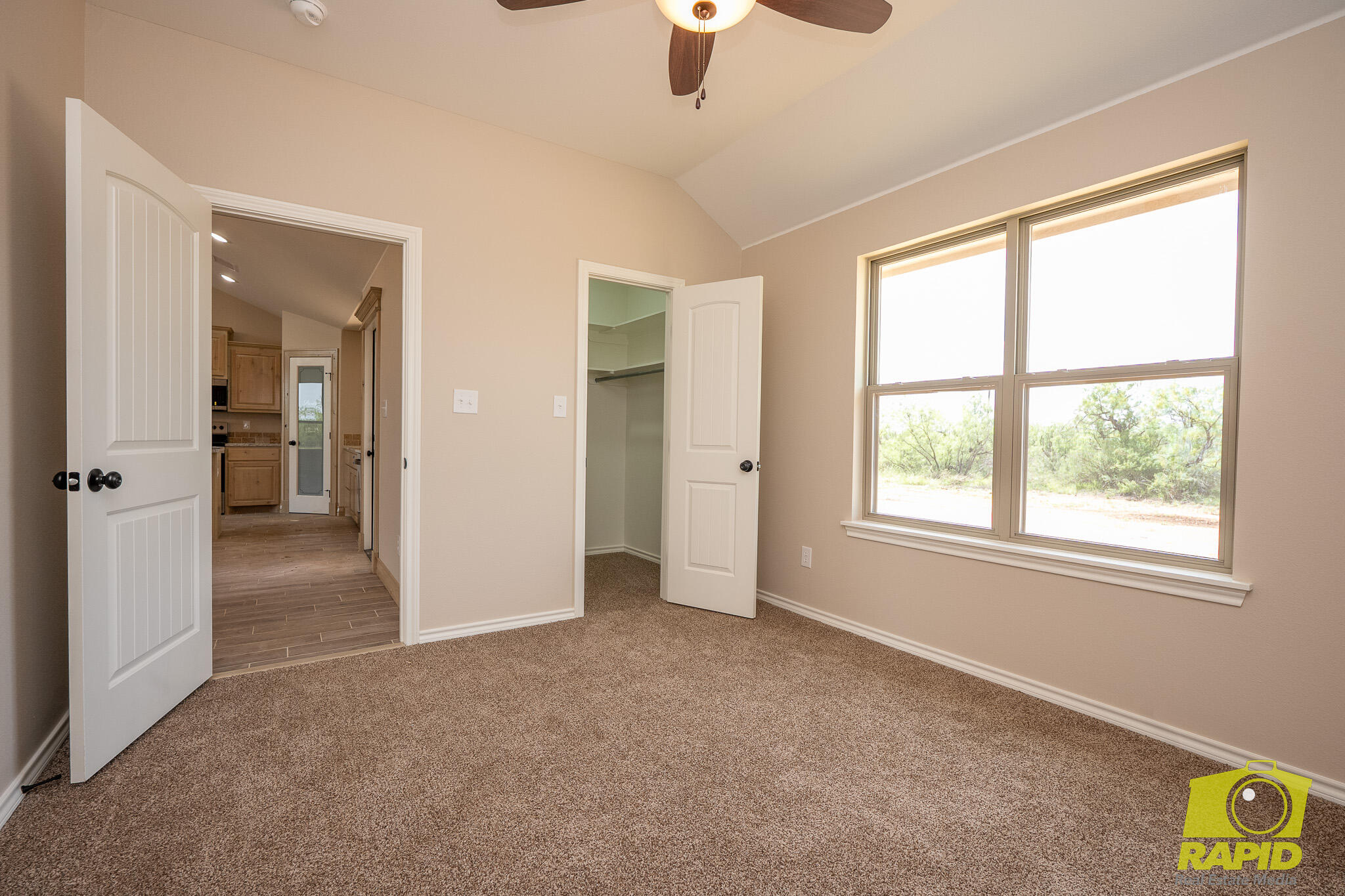9711 Jaguar Trail Property Photo 16