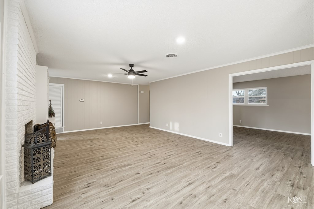 1902 S A&m Avenue Property Photo 14