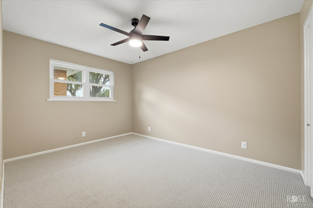 1902 S A&m Avenue Property Photo 21