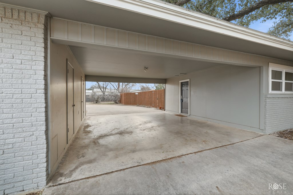 1902 S A&m Avenue Property Photo 26