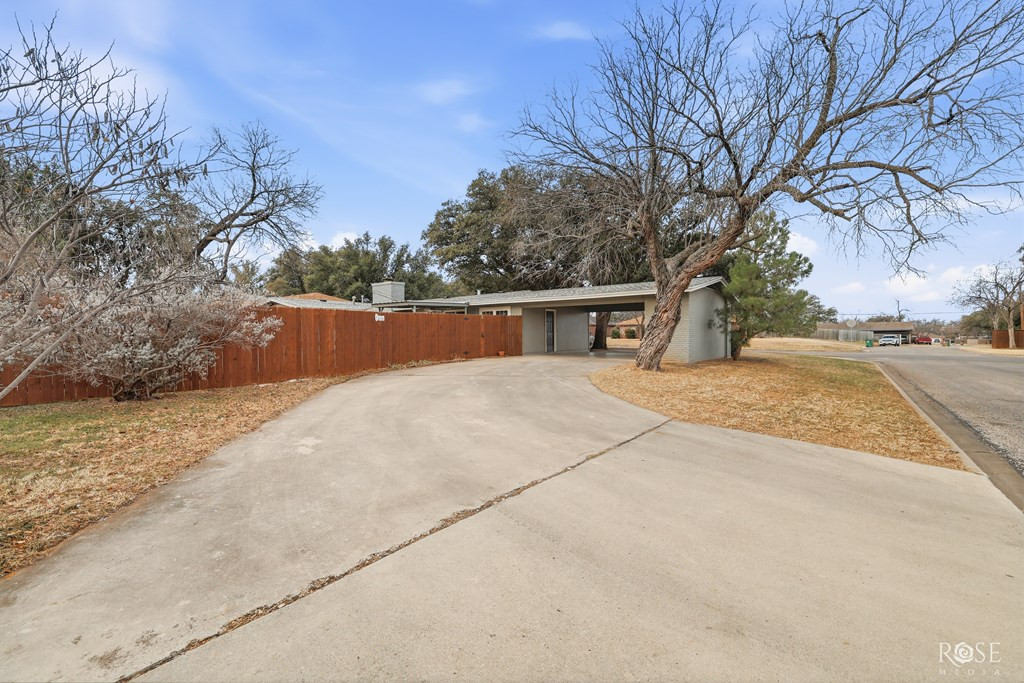 1902 S A&m Avenue Property Photo 27