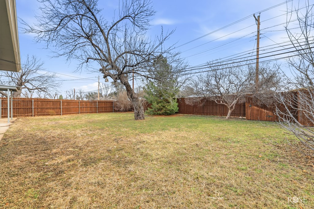 1902 S A&m Avenue Property Photo 31