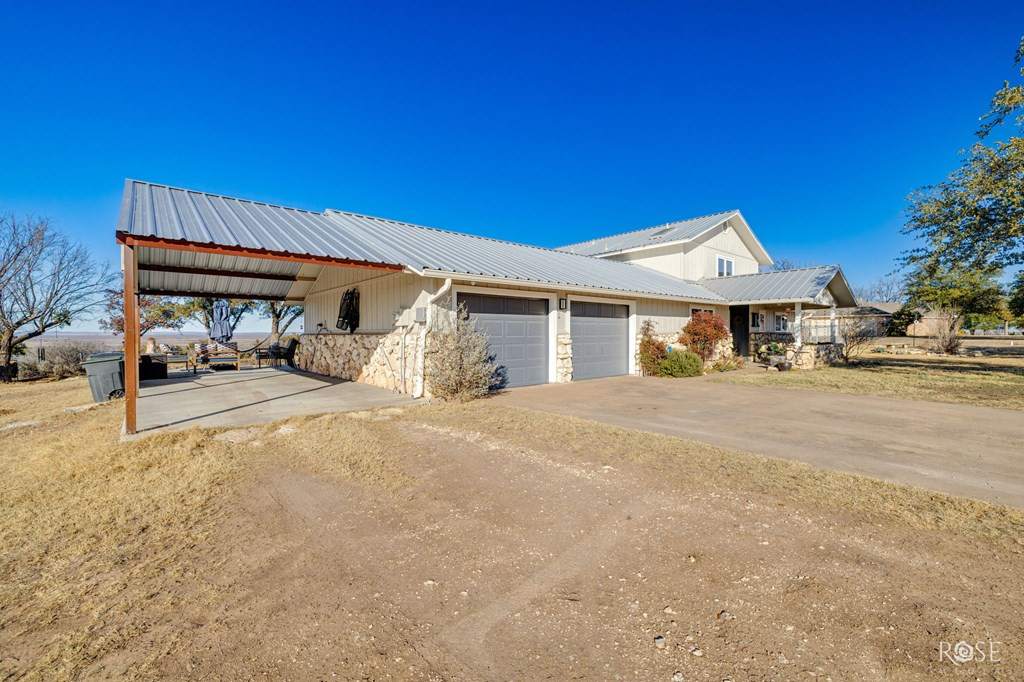 60 Loch Lomond Road Property Photo 6