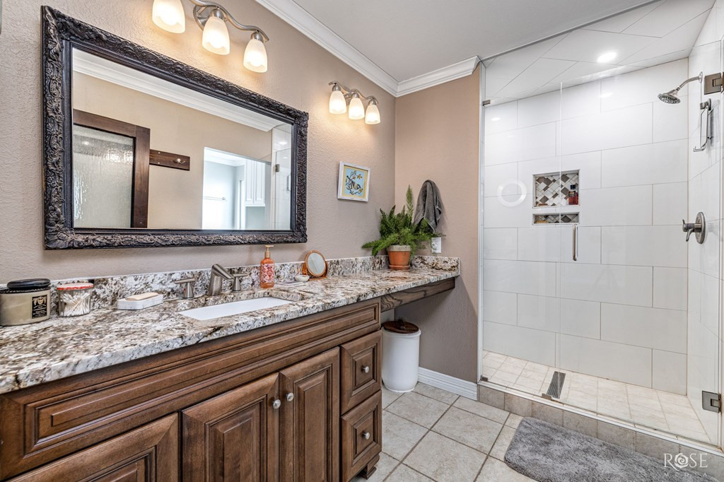 60 Loch Lomond Road Property Photo 23