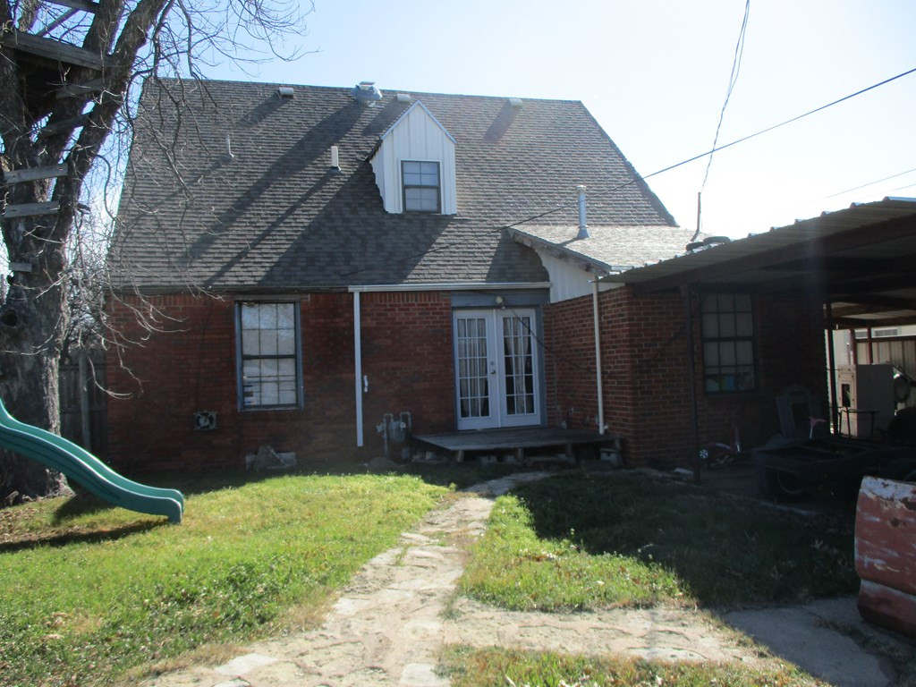 2024 North Street Property Photo 10